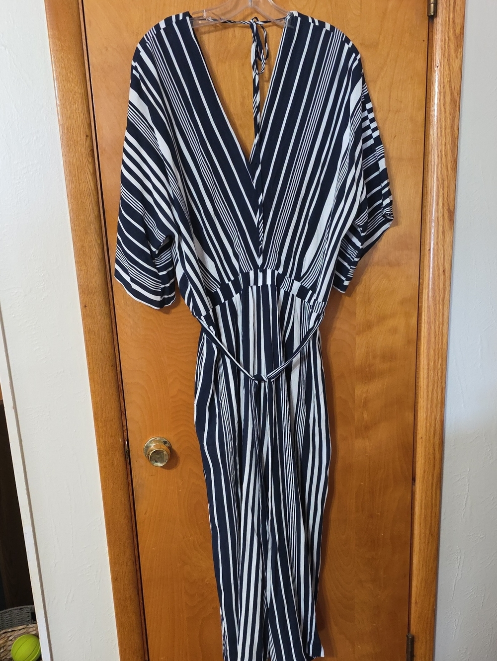 Striped V-Neck Women’s Pant Suit In Navy and White